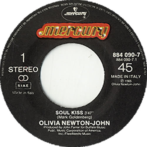 Olivia Newton John Soul Kiss 7" vinyl single (7 inch record / 45) Italian ONJ07SO617621