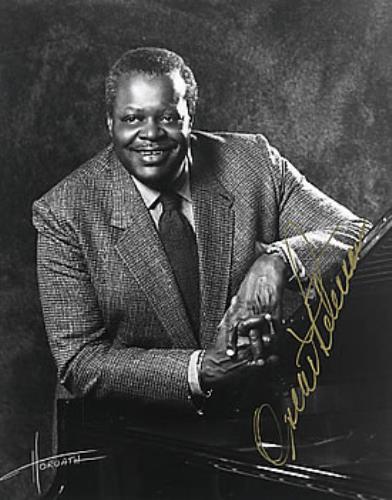 Oscar Peterson Autographed Publicity Photograph photograph US OP1PHAU259904