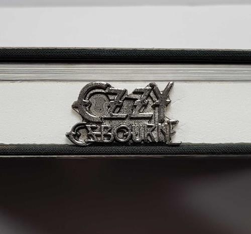 letras de ozzy osbourne devils daughter holy war