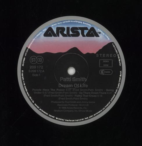 Patti Smith Dream Of Life vinyl LP album (LP record) UK PTILPDR253955