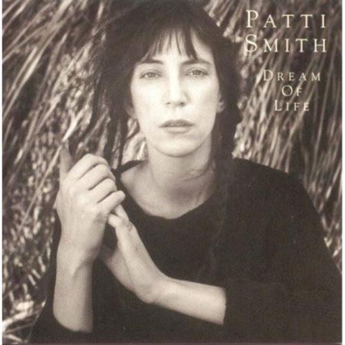 Patti Smith Dream Of Life CD album (CDLP) Japanese PTICDDR470346