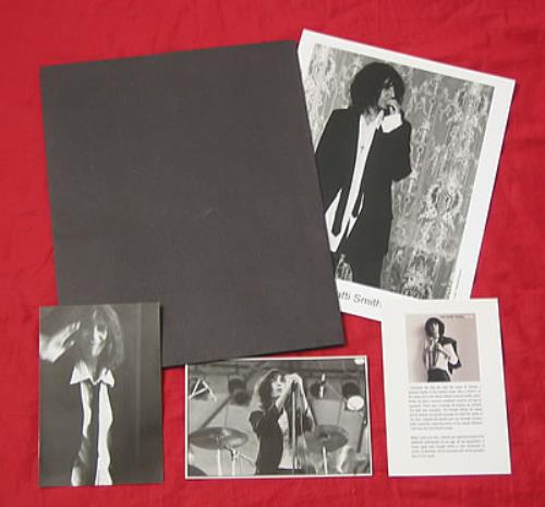 Patti Smith Horses/Horses media press pack US PTIPPHO385470