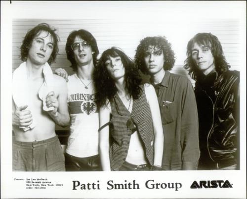 Patti Smith Wave media press pack US PTIPPWA340444
