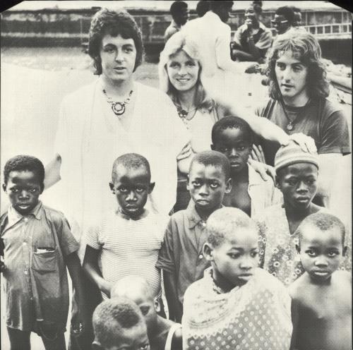 Paul McCartney and Wings Band On The Run - Import Issue + Poster vinyl LP album (LP record) UK MCCLPBA876631