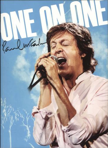 Paul McCartney and Wings One On One tour programme Japanese MCCTRON699794