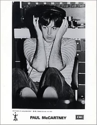 Paul McCartney and Wings Publicity Photograph photograph UK MCCPHPU273756