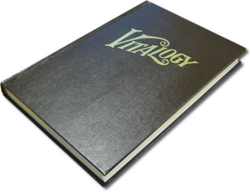 Pearl Jam Vitalogy book US PJABKVI131866