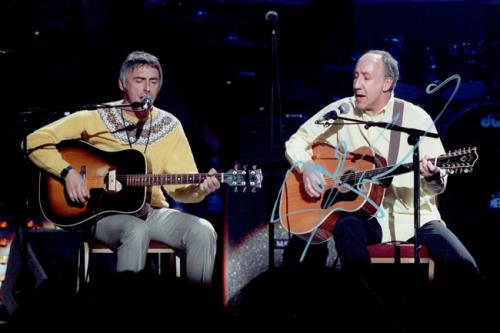Pete Townshend Autographed Photograph photograph UK TOWPHAU455622