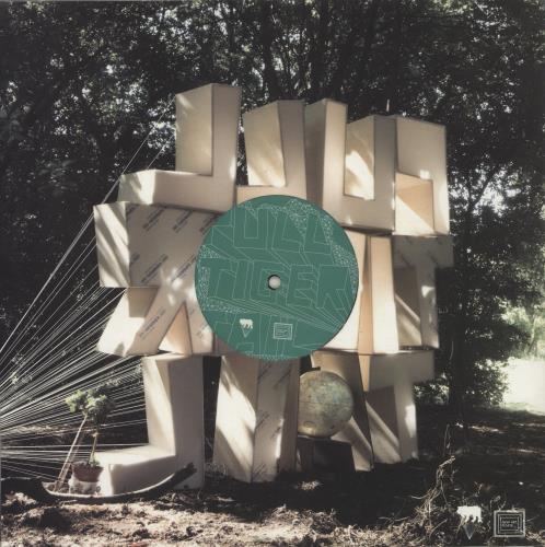 Pull Tiger Tail PAWS. vinyl LP album (LP record) UK PDYLPPA886544