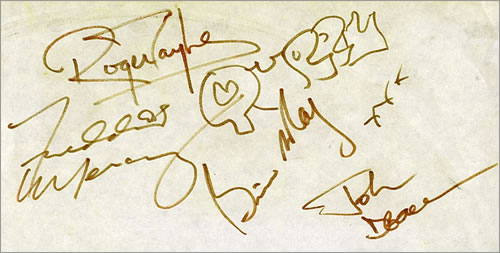 Queen Fully Autographed memorabilia UK QUEMMFU422934