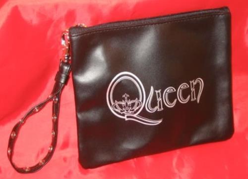 Queen Leather Effect Pouch memorabilia US QUEMMLE352487