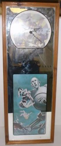 queen-news-of-the-world-clock-uk-promo-memorabilia-144363-mirror-clock
