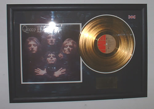 Queen Queen II memorabilia UK QUEMMQU334371