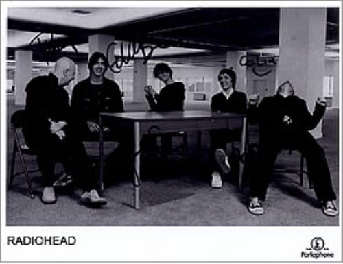Radiohead Autographed Publicity Photograph photograph UK R-HPHAU265104
