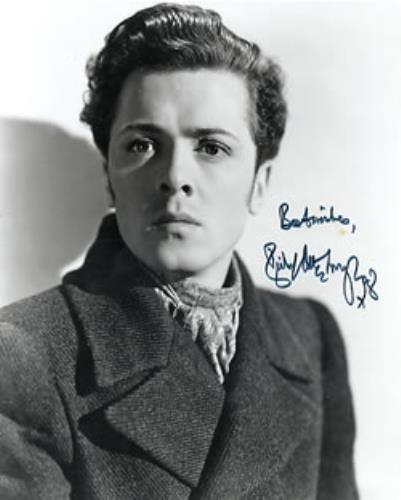 Richard Attenborough Autographed Publicity Photograph photograph UK RA2PHAU268975