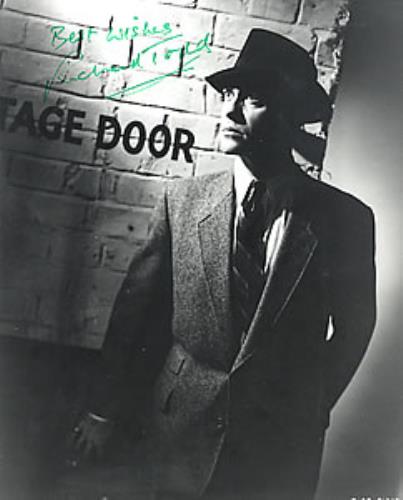 Richard Todd Autographed Publicity Photograph photograph UK RT3PHAU263008