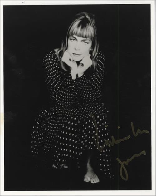 Rickie Lee Jones Autographed Publicity Photograph photograph UK RLJPHAU415121