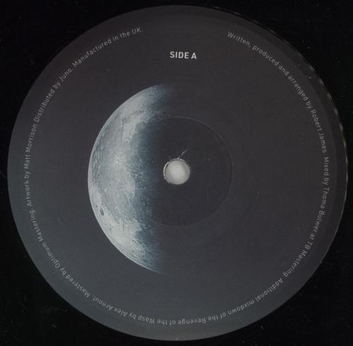 Robert James Battle Of The Planets LP 2-LP vinyl record set (Double LP Album) UK 89D2LBA867959