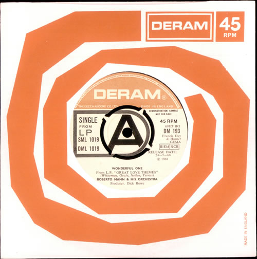 Roberto Mann Wonderful One 7" vinyl single (7 inch record / 45) UK RRV07WO503382