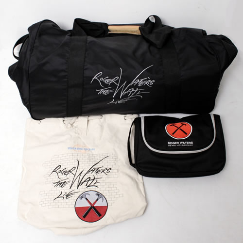 Roger Waters The Wall Live - Crew Member Tour Pack 2 memorabilia UK RWAMMTH549079