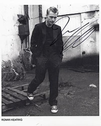 Ronan Keating Autographed Publicity Photograph photograph UK RNKPHAU261684