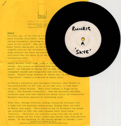 Runrig Skye 7" vinyl single (7 inch record / 45) UK RUN07SK322918