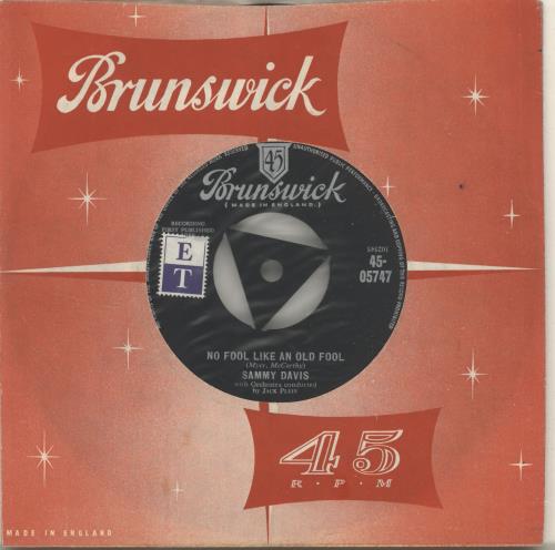 Sammy Davis Jr No Fool Like An Old Fool 7" vinyl single (7 inch record / 45) UK SJ507NO698420