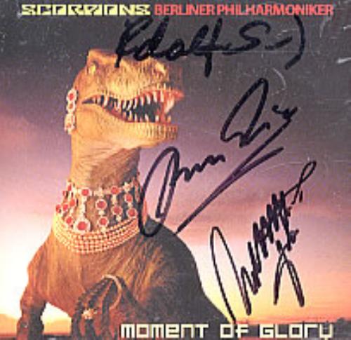 Scorpions Moment Of Glory CD album (CDLP) US SCOCDMO213683
