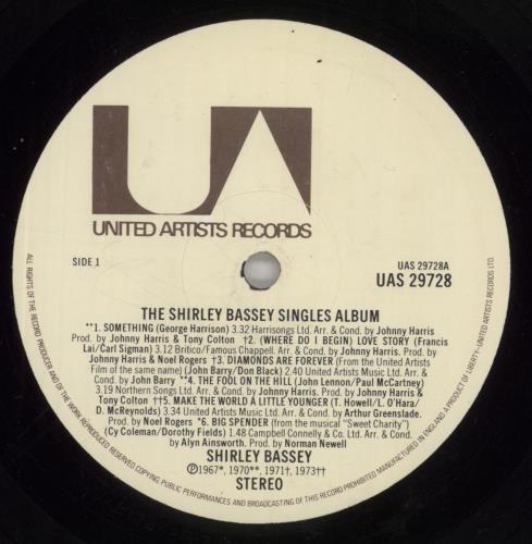 Shirley Bassey The Shirley Bassey Singles Album vinyl LP album (LP record) UK SHBLPTH238273