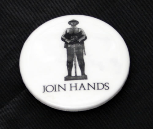 Siouxsie & The Banshees Join Hands badge UK SIOBGJO546827