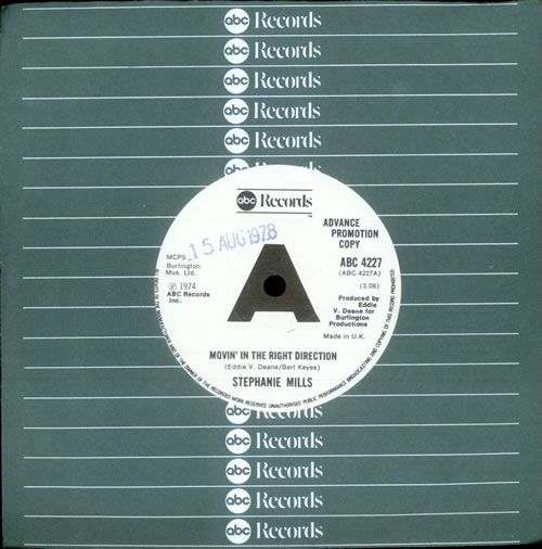 Stephanie Mills Movin' In The Right Direction 7" vinyl single (7 inch record / 45) UK SM707MO502668