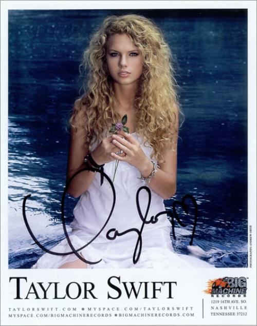 Taylor Swift Taylor Swift - Signed Photograph photograph US T50PHTA475071