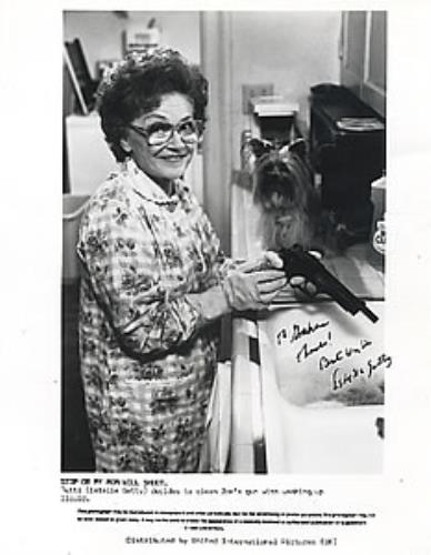 The Golden Girls Stop Or My Mom Will Shoot - Autographed photograph UK GA-PHST260756