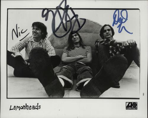 The Lemonheads It's A Shame About Ray + Publicity Photo - Autographed 10" vinyl single (10 inch record) UK LEM10IT764237