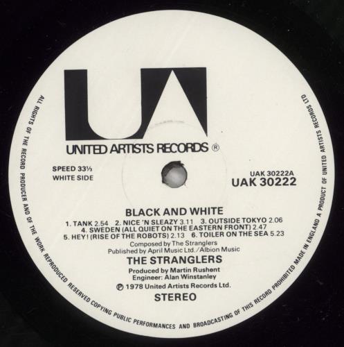 The Stranglers Black & White + 7" - VG Sleeve vinyl LP album (LP record) UK STRLPBL880139