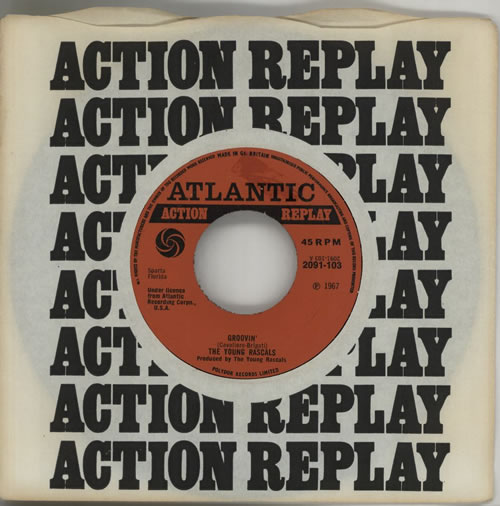 The Young Rascals Groovin' 7" vinyl single (7 inch record / 45) UK YRC07GR642615