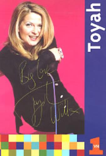 Toyah Autographed Picture memorabilia UK TYHMMAU276656