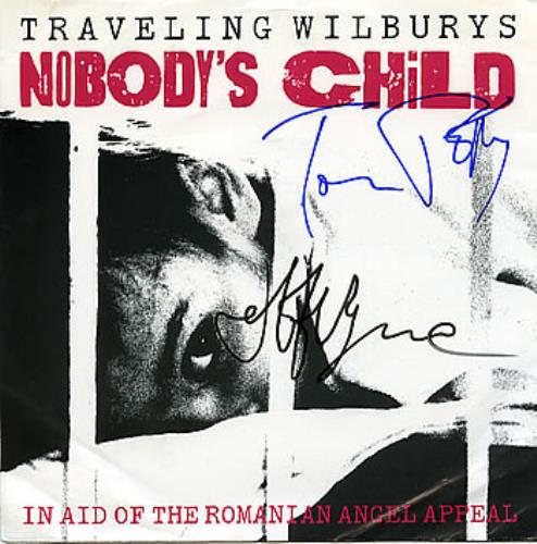 Traveling Wilburys Nobody's Child - AUTOGRAPHED memorabilia German TRVMMNO287557