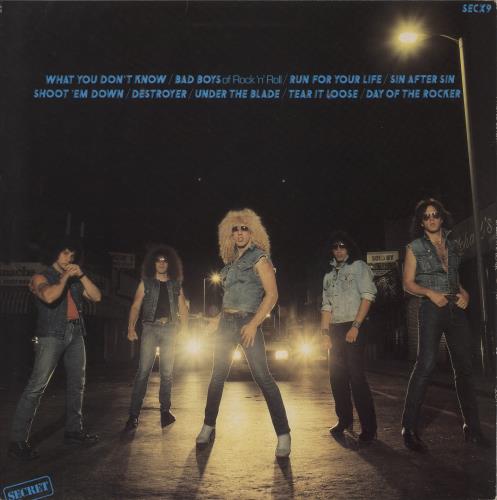 Twisted Sister Under The Blade vinyl LP album (LP record) UK TWSLPUN422767
