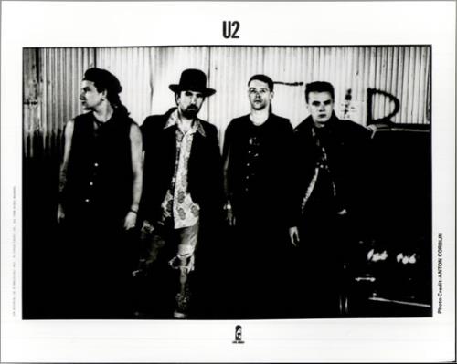 U2 Island Publicity Photographs photograph UK U-2PHIS505494