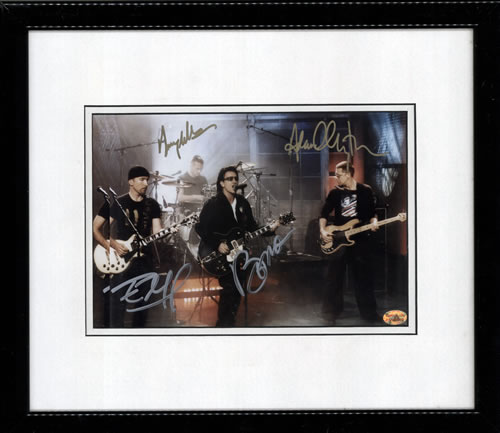 U2 Signed & Framed Photograph memorabilia UK U-2MMSI569782