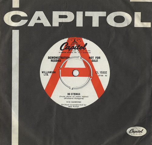 Vic Damone No Strings 7" vinyl single (7 inch record / 45) UK VDE07NO467764