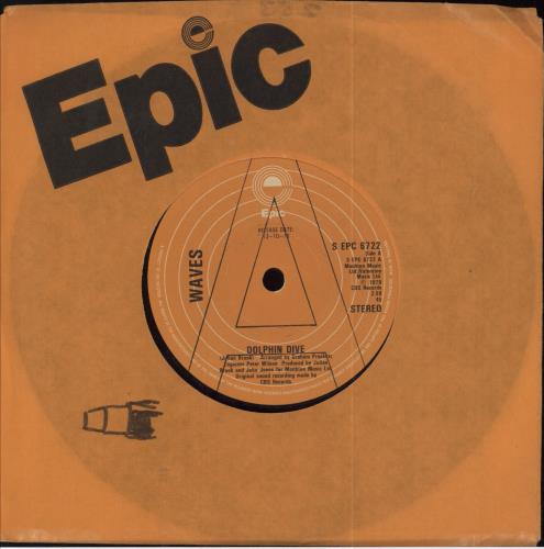 Waves Dolphin Dive 7" vinyl single (7 inch record / 45) UK 4MY07DO791737