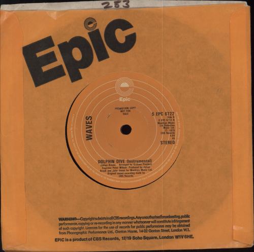 Waves Dolphin Dive 7" vinyl single (7 inch record / 45) UK 4MY07DO791737