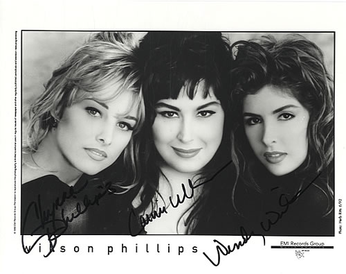 Wilson Phillips Signed Photograph photograph US WPHPHSI340007