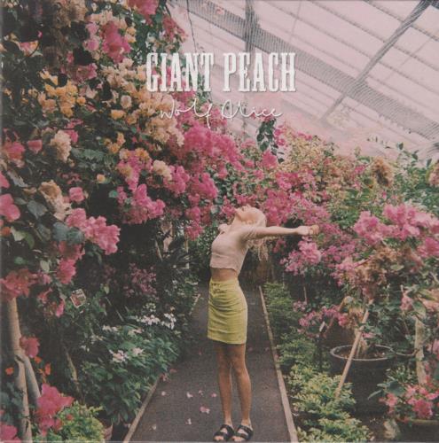 Wolf Alice Giant Peach 7" vinyl single (7 inch record / 45) UK XZ607GI660340